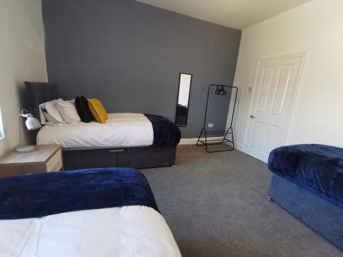 Birkenhead House | Cozy 3-Bed House with Free Parking & Wifi for Families