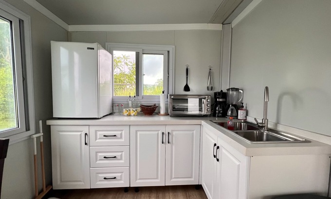 Camaceyes House | Cozy Mini House with Spa & Breakfast in Prime Location