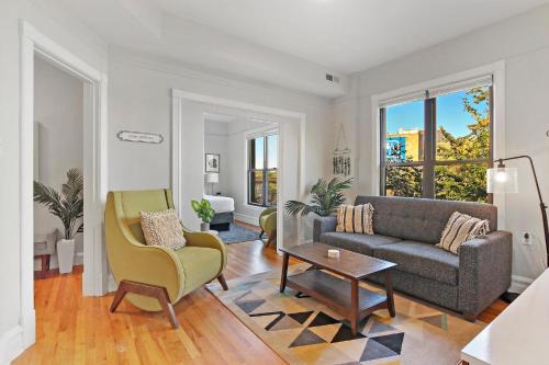 North Center Apartment | Explore Comfortable Apartments in Chicago, IL for Families