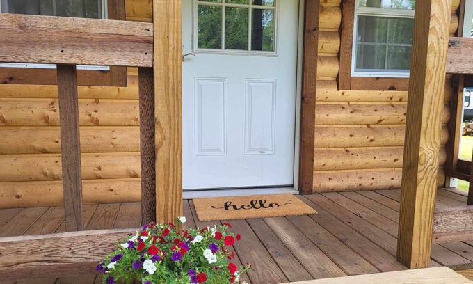 Scraper Cabin | Comfy Cabin golf, fish, Illinois river, ATV, Kayak