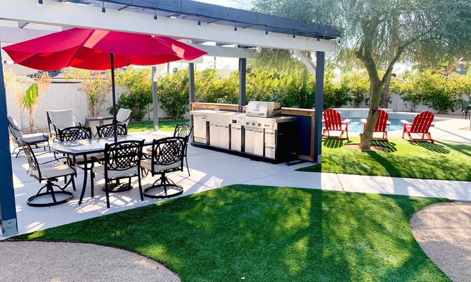 Scottsdale Highlands House | Perfectly Located Getaway in Scottsdale Highlands - 10/10 Rated