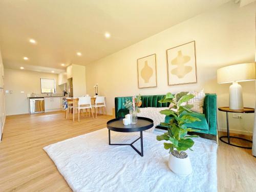 Pakuranga Heights House | Cozy Retreat in Pakuranga - Perfect for Families!