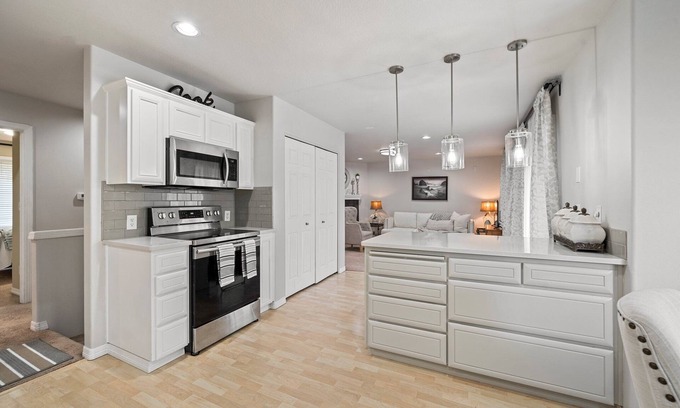 Sherwood House | Cozy Retreat in a Safe, Family-Friendly Neighborhood