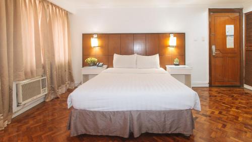 Ermita Hotel | Comfy Inn Manila Kalaw by RedDoorz
