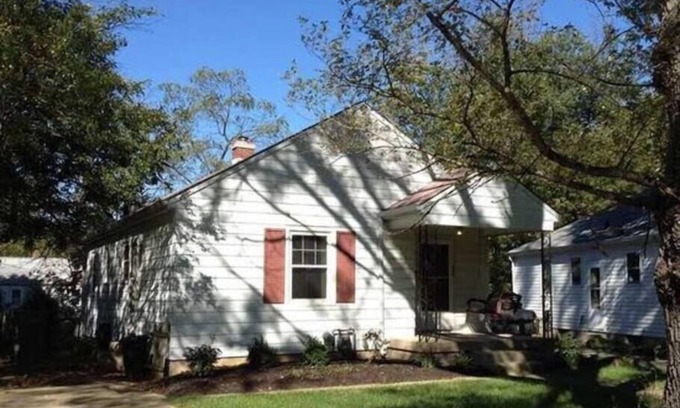 Near Eastside Apartment | Cozy Mini-Apartment Near Downtown with Private Amenities