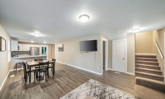 South Perry District House | Modern Home Near Downtown Spokane with Breakfast Included
