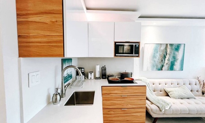 Isla Grande Apartment | Modern Studio Apartment in San Juan with Family Amenities