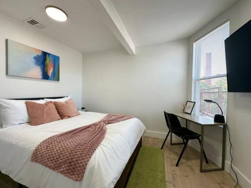 Harrison Apartment | Comfy NJ 2BR Close to Airport, Dream Mall & NYC