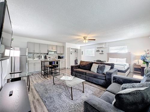 Apopka Apartment | Comfy Studio Farm Stay