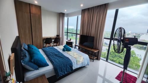 Batu Lintang Apartment | Cozy Studio Kuching: Pool, Hot Tub & 9/10 Guest Rating