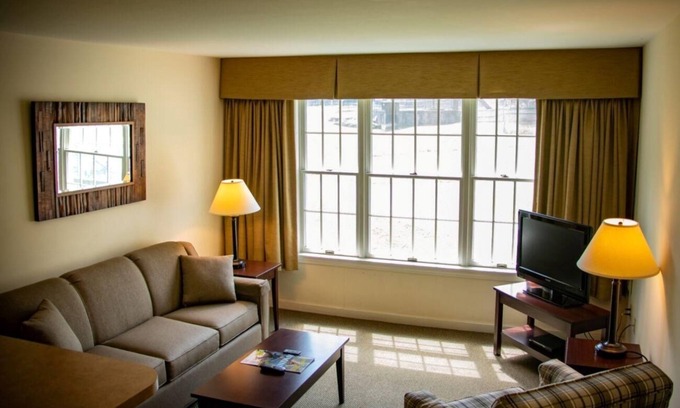 Hancock Hotel | Cozy Suite in the Berkshires with WiFi & Fantastic Amenities