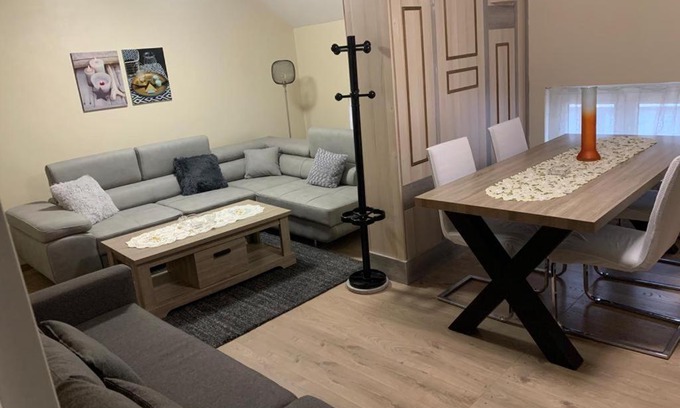 Sint-Gillis Apartment | Experience Comfort at Comme à la Maison - Family Friendly Stay