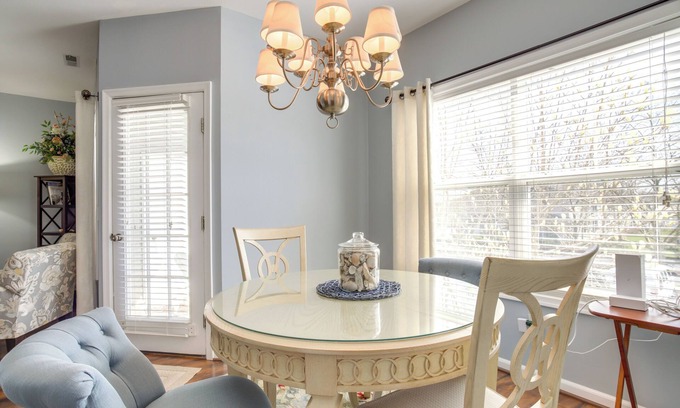 Lewes Apartment | Modern Lewes Condo with Community Pool Access Awaits!