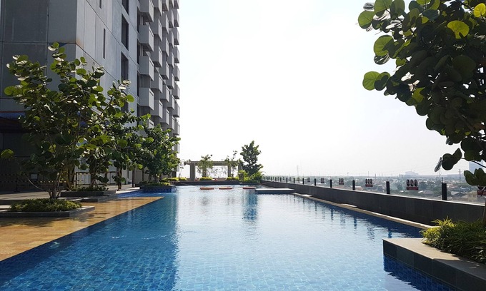 Serpong Apartment | Cozy 1BR Retreat at Tree Park Apartment with Pool Access