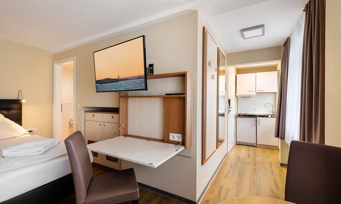North Sea Mainland Apartment | Cozy Apartment with Ocean View - Helgolandia Apartments