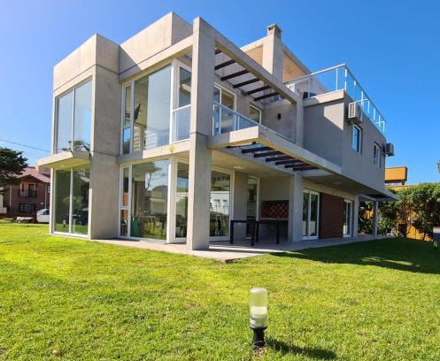 Mar Azul House | Discover Complejo 42: Family-Friendly with Kitchen Amenities