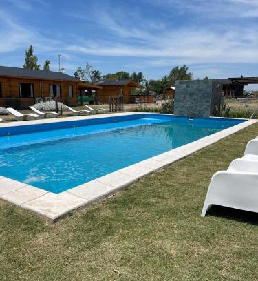 Calamuchita Department Ski Chalet | Discover Complejo Anthea: Family-Friendly Haven with Pool