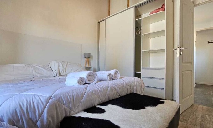 Dina Huapi Cottage | Relaxing Duplex Stay at Complejo Raices Patagonicas
