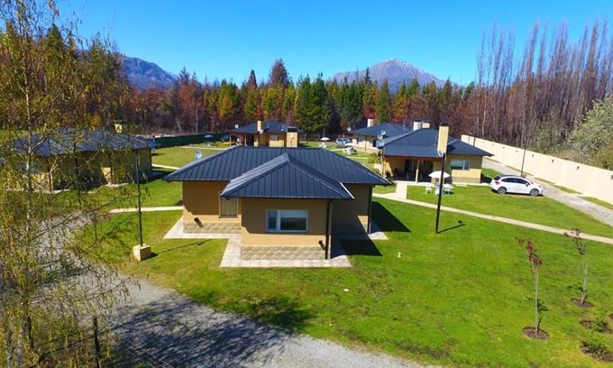 Lago Puelo House | Discover Complejo Turistico Paralelo 42: Guest Rated 9.8