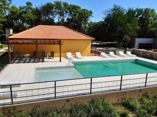 Merlo Apartment | Pet-Friendly Complejo Verde Memoria with Oceanfront Views