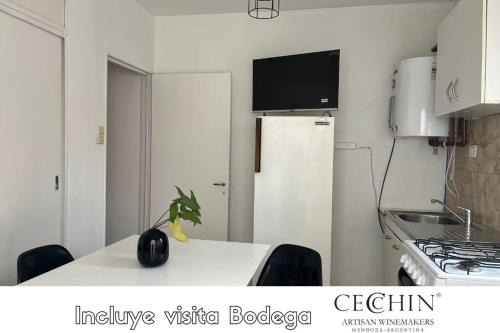 Maipu Apartment | Discover Complejo Wine Maipu: Pool, BBQ & Bike Rentals