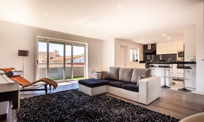 Ovar House | Private 3-Bedroom Villa with Oceanfront Views & Spa