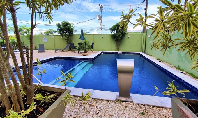 Martim de Sa Apartment | Ideal Apartment 800m from Martin de Sá Beach with Pool