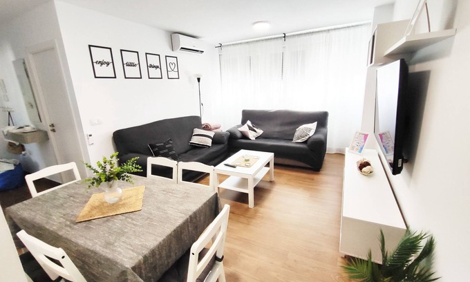 San Fernando Apartment | COMPLETE CITYHOUSE APARTMENT! New release Dec2024! Wifi+TV65+comfort+ FULL VISCO+