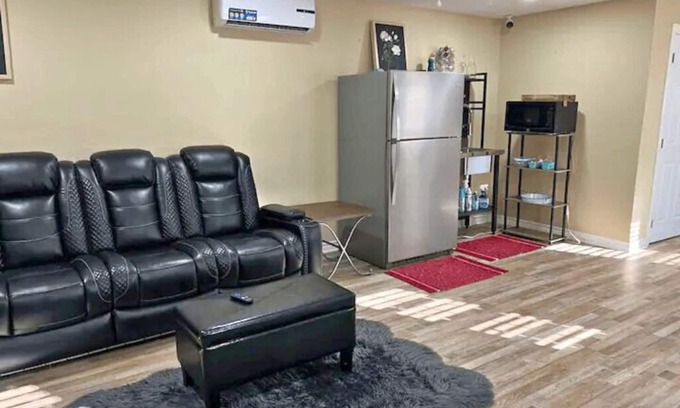 Port Arthur House | Inviting Guesthouse Experience in Port Arthur, Texas