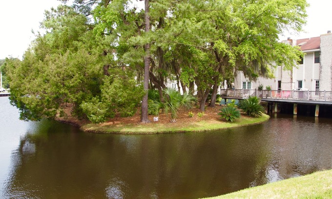 Saint Simons Island House | Oceanfront Coastal Apartment with Pool and Spa Amenities