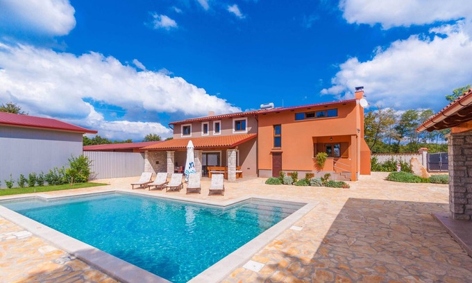 Divsici Villa | Private Oasis with Pool, Garden & Playground - Guest Rated 9.8