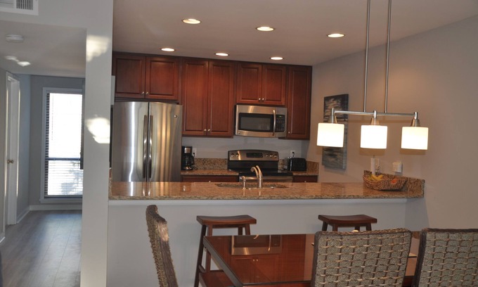 Palmetto Dunes Villa | Renovated Beachfront Villa with Ocean View & Spa Access
