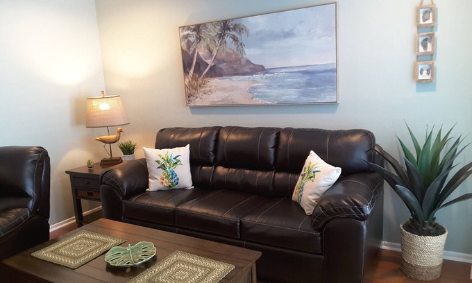 Madeira Beach Condo | Newly Remodeled 1 BDRM Condo with Pools, Steps to Beach