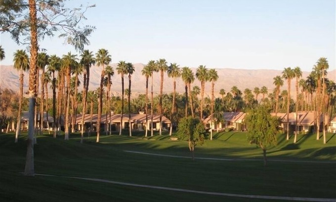 Palm Desert Condo | Recently Renovated Hotel with Pool, Spa & High-End Amenities