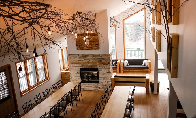 Saint Ferreol les Neiges Hotel | Cozy Complexe Les Neiges with Pool and Family-Friendly Perks
