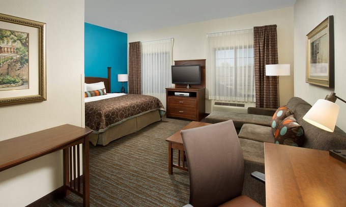 Morrisville Apartment | Enjoy Free Breakfast and Wi-Fi in Comfortable Hotel