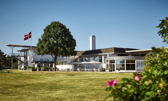 Koge Hotel | Cozy Comwell Køge Strand: Oceanfront Views & Pet-Friendly