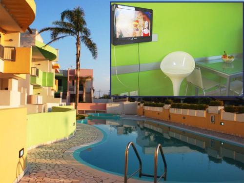 Torre dell'Orso Apartment | Family-Friendly Hotel with Pool Near Beach and Center