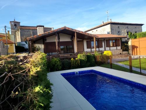 Atapuerca House | Relax at SANSIL Atapuerca with Heated Pool & Pet-Friendly Stays