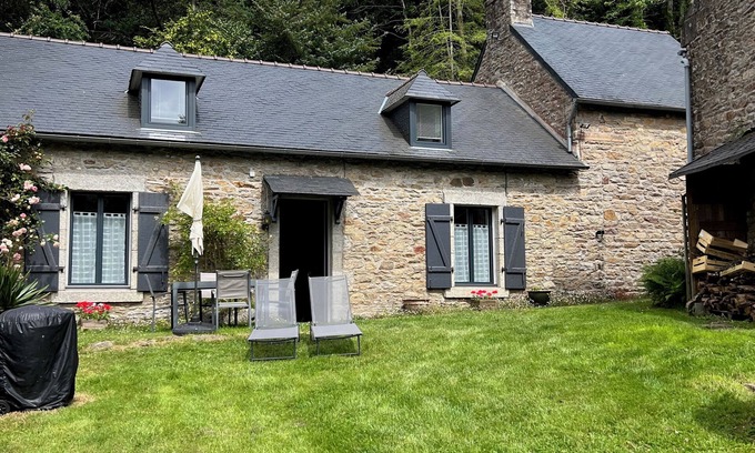 Melgven Cottage | Discover Concarneau: A Cozy Mill Retreat by the Ocean
