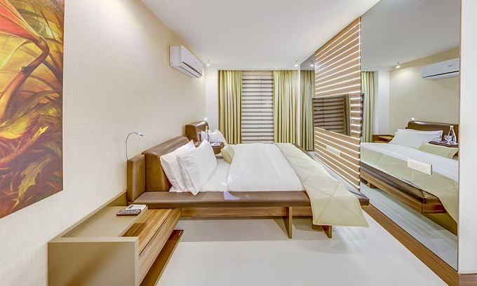 Efeler Hotel | Relaxing Concept Suites with Pool and Spa Amenities