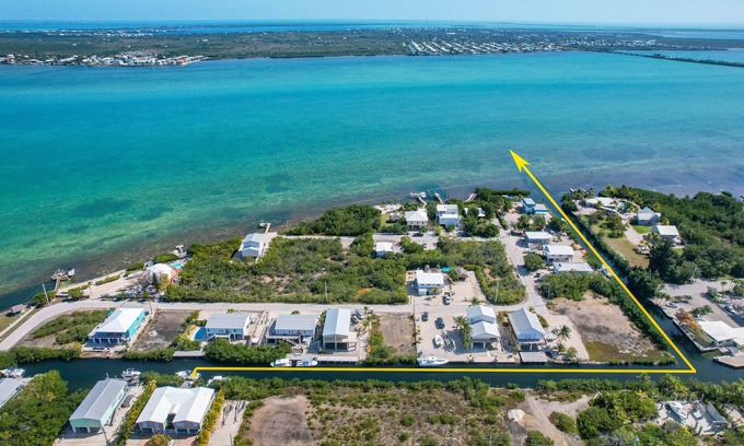 Little Torch Key House | Conch Cabana: Canal Home with Hot Tub in Little Torch Key