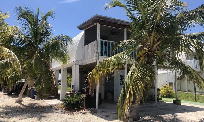 Little Torch Key House | Tranquil Conch House on a Serene Canal with Ocean Views