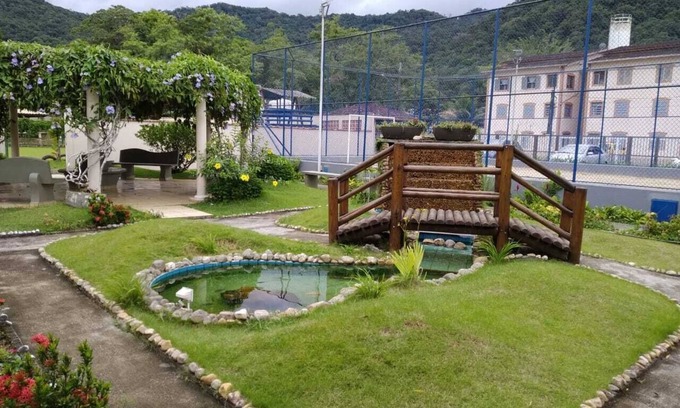 Maranduba Apartment | Cozy Oceanfront Retreat near Lagoinha and Maranduba