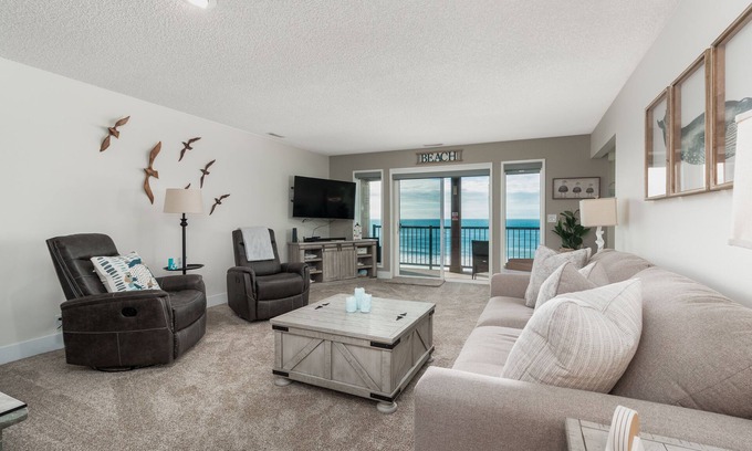 Lincoln Beach Condo | Serene Condo #28 with Breathtaking Ocean Views & Spa