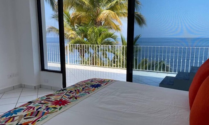 Mismaloya Condo | Relaxing Oceanfront Condo 4 at Del Mar PV Awaits You