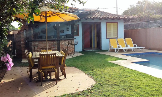 Praia Rasa House | Beachfront Condo with 4 Suites and Guest Rated 9.8