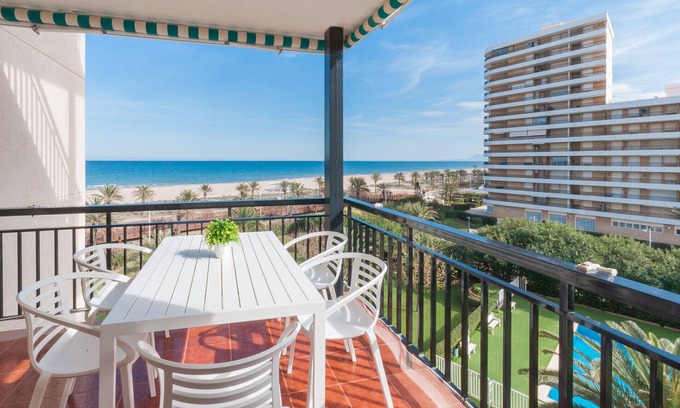 Grau i Platja Apartment | Beachfront Condo with Air Conditioning & Sunny Terrace