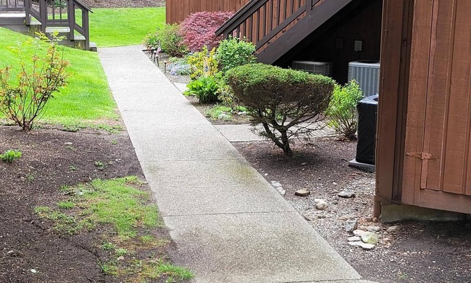 Vernon Condo | Condo in Great Gorge. 45 Minutes to Warwick