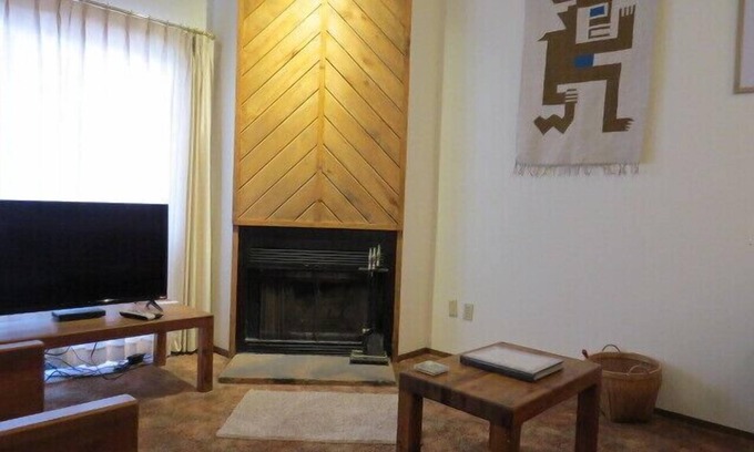 Angel Fire Condo | Prime 1BR Condo Steps from Chile Express with Breakfast